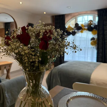 Lägenhet Staycation At 1 Cocoa With Free Parking