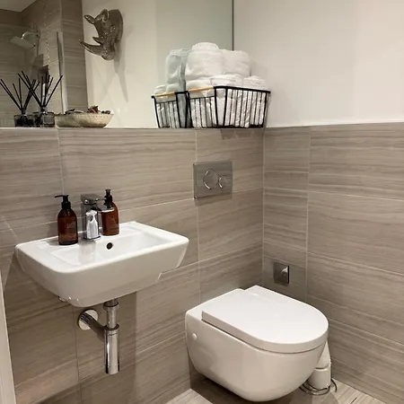 Staycation At 1 Cocoa With Free Parking * York