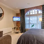 Staycation At 1 Cocoa With Free Parking