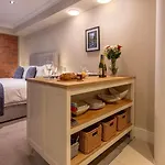 Staycation At 1 Cocoa With Free Parking 아파트