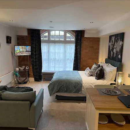 Staycation At 1 Cocoa With Free Parking York