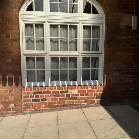 Staycation At 1 Cocoa With Free Parking Lägenhet