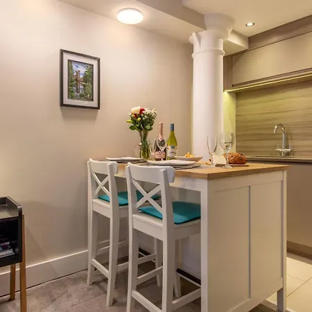 דירה Staycation At 1 Cocoa With Free Parking יורק