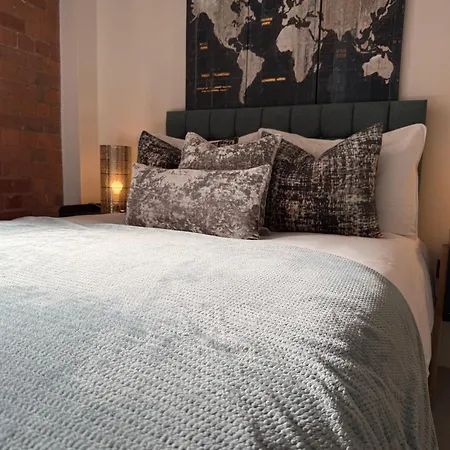 Staycation At 1 Cocoa With Free Parking Apartment *